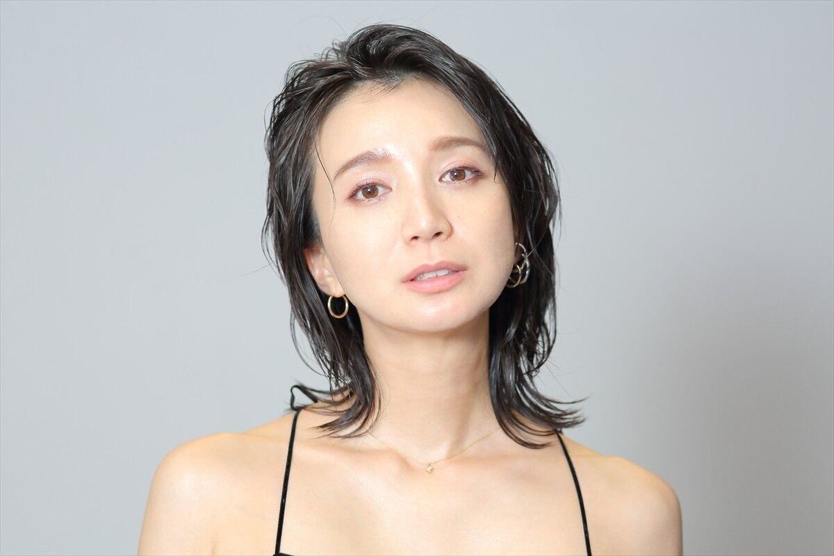 【芸能】芹那（40）復帰