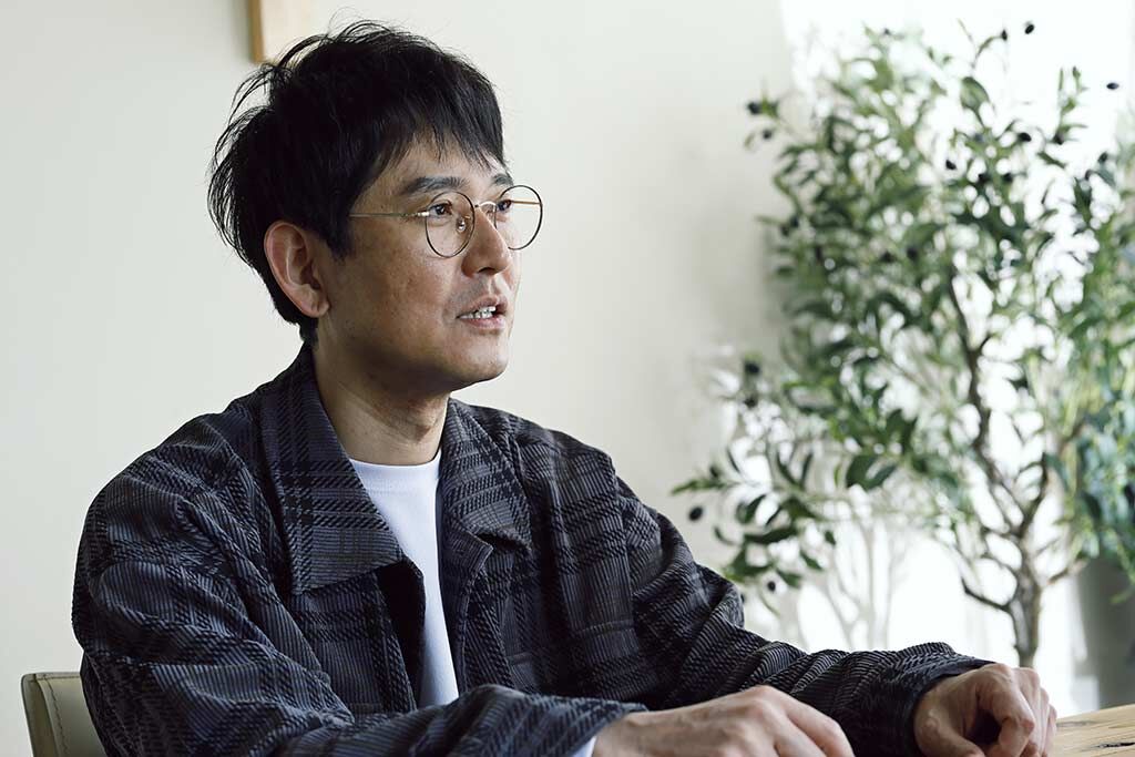 【芸能】人気芸人・土屋伸之（45）の油絵が「写真レベル」と話題