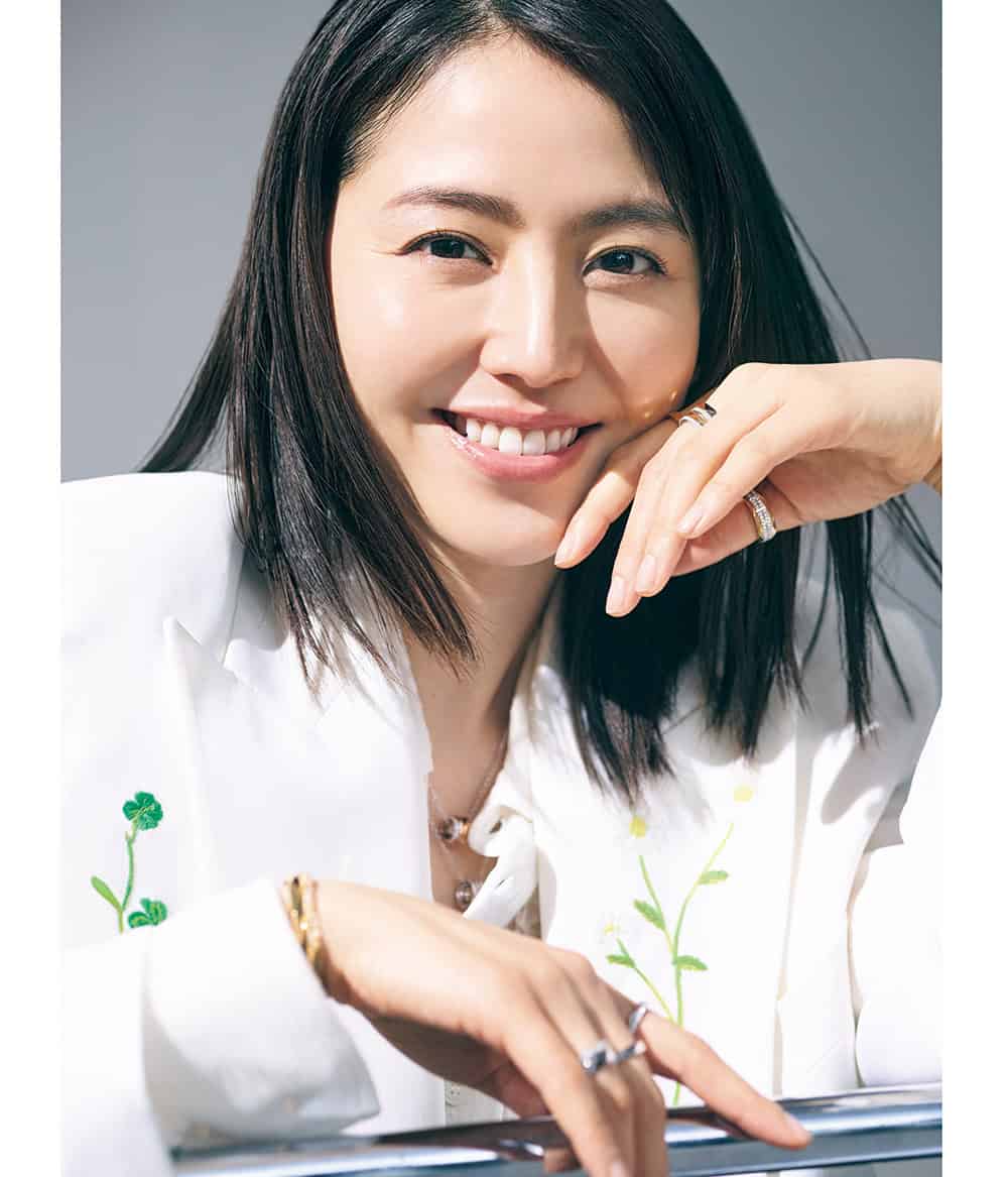 【芸能】長澤まさみの左手薬指に指輪が！