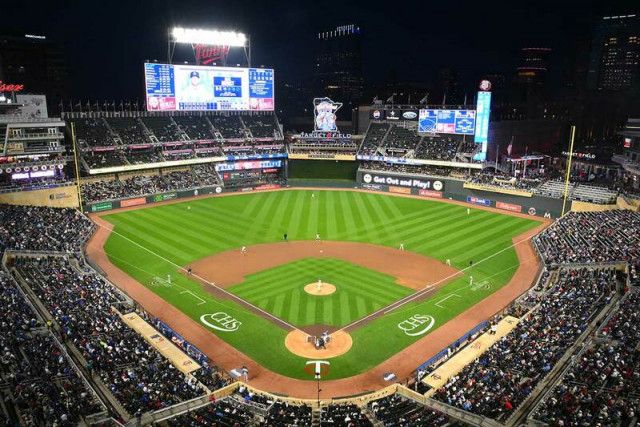 MLBツインズ売却の舞台裏：300億円の値下げとは？