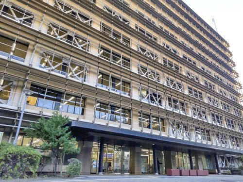 悲劇の事故：31歳女性と0歳娘が遭遇した衝撃の瞬間