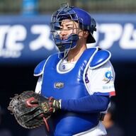 【衝撃】2日で2件の事故発生…球審搬送→今度は頭部直撃これマジ？