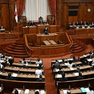 ガソリン税の暫定税率廃止法案が成立する？自民党の動きと国会の行方