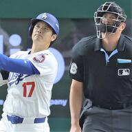 大谷翔平が巨人戦で魅せた！豪快2ランとMLBプレシーズンの熱い戦い