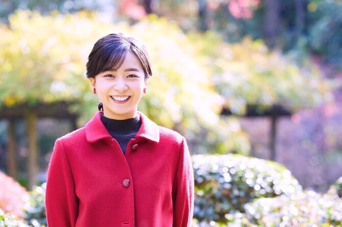 眞子さんと佳子さまのおしゃれ事情：皇室ジャーナリストが語る意外な格好の裏側