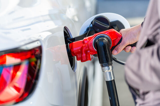 ガソリン補助の今後：4月以降の方針と影響を探る