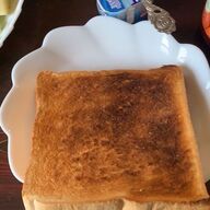 パン屋倒産急減の背景とコメ高騰の影響