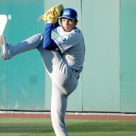 ドジャース・佐々木朗希と右肩痛：復帰への道のりを追う