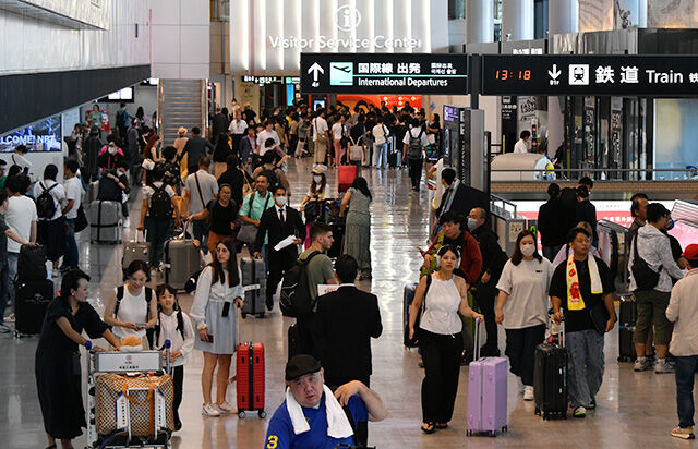 組織的犯行か？成田空港での窃盗増加の実態とは