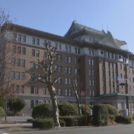 卒業式での通知表配布ミス：304人の生徒が受けた影響とは