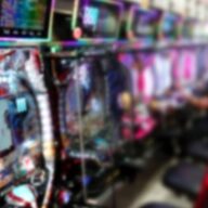 パチスロ復調とパチンコ低迷の現状—ユーザーが感じる本音