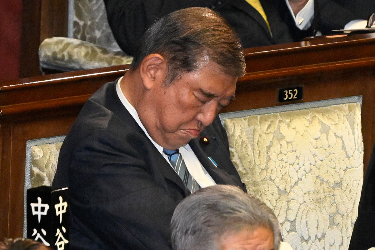 石破首相の遅刻と居眠りの真相に迫る：疾患の影響とは？