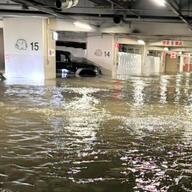 三重県四日市の地下駐車場浸水被害：180台が水没した悲劇