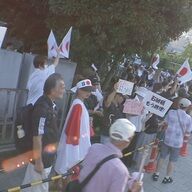 官邸前デモと自民党の総裁選前倒し問題を考える