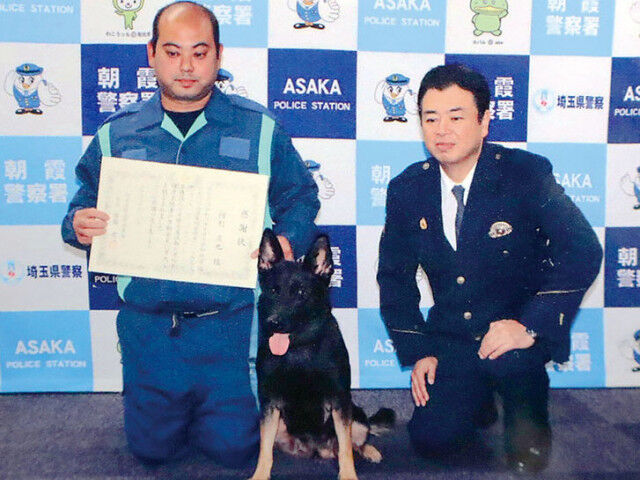 警察犬の追跡！家族と男性の絆がもたらした感動の結末