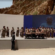 トルコ-クルド関係の新たな章：PKKが武装解除した理由とは