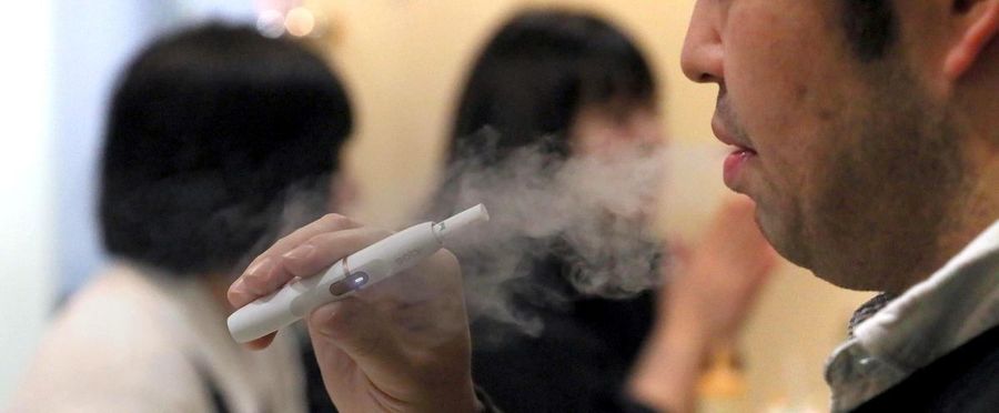 加熱式たばこの先行増税！政府の思惑とは？