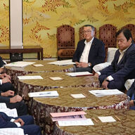 自民党と立憲民主党の協議が進む！ガソリン税の未来を考える