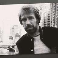 チャック・ノリス死去：偉大なる格闘家と俳優の足跡