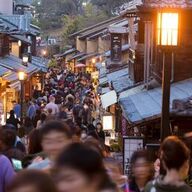 旅行者の本音を反映した京都の宿：1泊2食からのシフトとその背景
