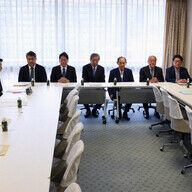 自民党四役辞任の真相と今後の展望