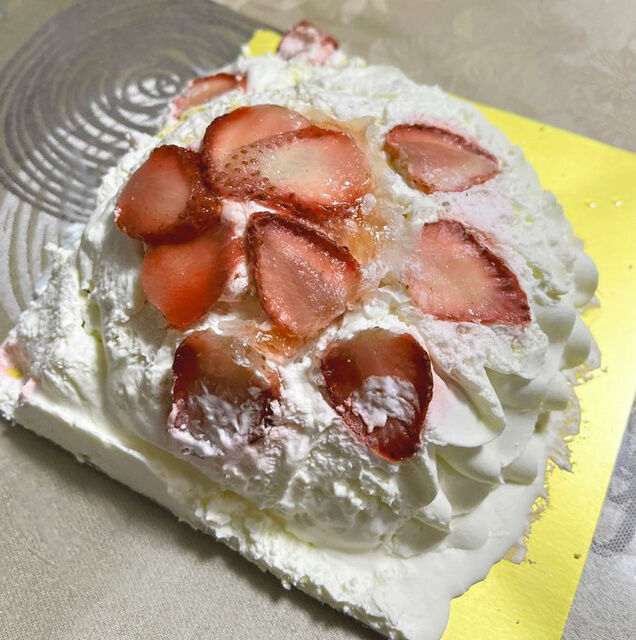 崩れたケーキから学ぶ！高島屋の1年の軌跡と今後の展望