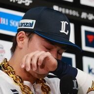 愛犬との思い出を語る西武・長谷川選手のお立ち台での感動エピソード