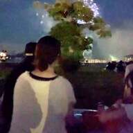 8000円の花火大会、視界を遮る木に苦情殺到！苦い経験をした観客の声