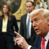 和平交渉を進めるための大規模制裁：トランプ氏の新戦略