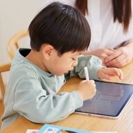 月5万円増加！不登校の影響と母親の離職問題を考える