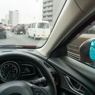 　【朗報】ながら運転を自動検知、31年の新型車から義務化へ