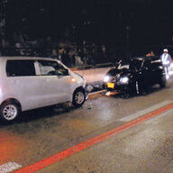 中央道逆走事故の真相：99歳男性の運転の背景とは