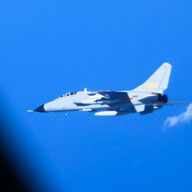 中国軍機の接近事案：東シナ海上空での緊迫した状況