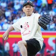 宮迫が挑戦！ドジャース戦の緊張の始球式とは？