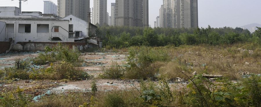 『中国、土地売れず消えた錬金術　地方困窮、公共サービス停止も』についてまとめてみた