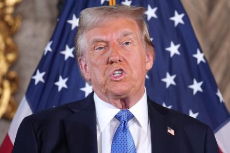 トランプ氏から石破首相への特別な贈り物：直筆署名入り写真集の秘話