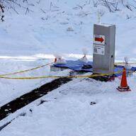 エスカレーターに挟まれた男児の事故、何が起こったのか