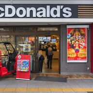 転売ヤー対策に見るマクドナルドと吉野家の戦略の違い