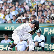 阪神・中野が150キロ直撃の頭部死球！その後の奇跡の復活