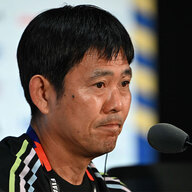 【悲報】森保監督、遠藤航の離脱に異例の謝罪…声震わせ申し訳ない