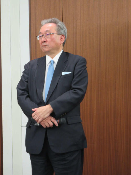 遠藤龍之介会長辞意表明：メディア界の今後を考える