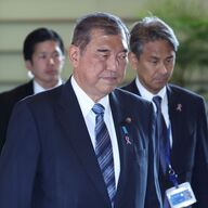 闇献金の告白：石破首相の元側近が語る真実