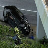 浜松市での車転落事件：逃走した男と違法薬物の真相