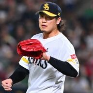 【衝撃】杉山の怒り爆発、ベンチ殴打で全治不明の悲劇