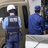 クマが住宅街に出現！緊急銃猟許可で猟友会が出動