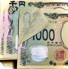 物価高時代の子育て: 隠れた貧困とその支援策を考える