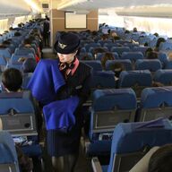 ANA機内でタバコ？おのだの動画が大炎上中！