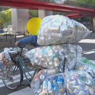 アルミ缶の持ち去り禁止：金属価格高騰の影響と住民の声