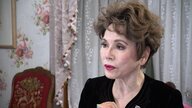 デヴィ夫人、女性従業員への暴力疑惑とは？