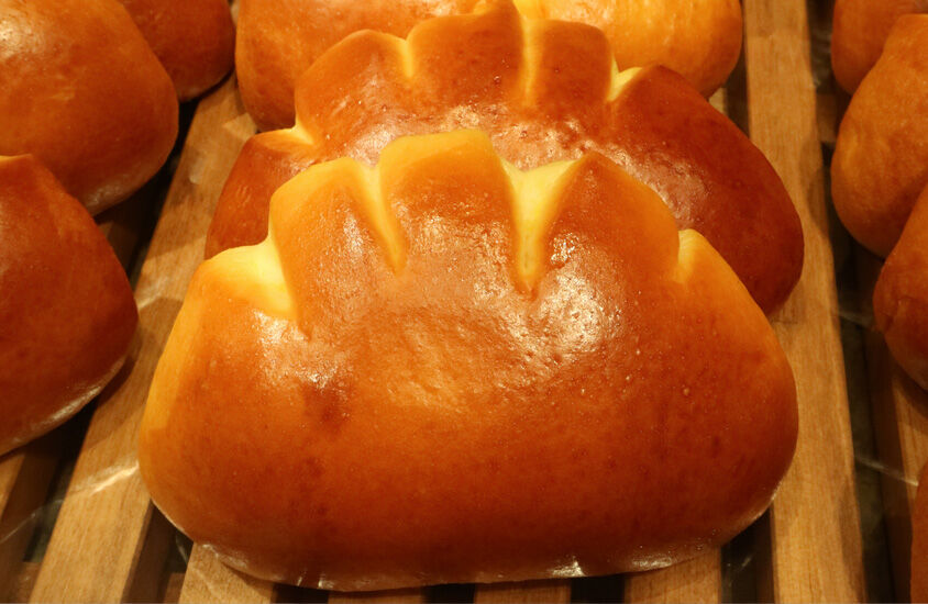 芸能 マツコ デラックス コンビニでクリームパンがないじゃない ふざけんじゃないわよ おでぶっこクラブはクリームパン必需品よ Newsの波